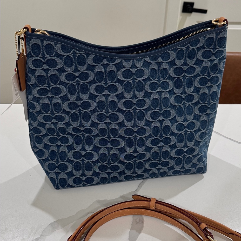 new coach denim laurel large shoulder bag with Crossbody strap - Picture 4 of 6